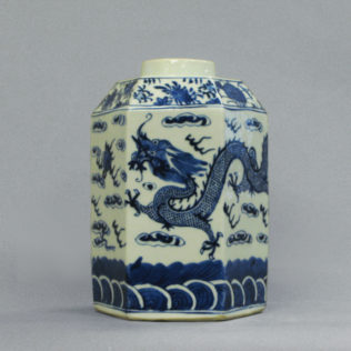 A blue and white tea canister, c 1880