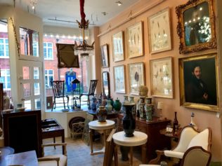 Top Ten Places for Antiques in London