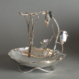 Early 20th century hukin & heath silver plated grape stand and scissors