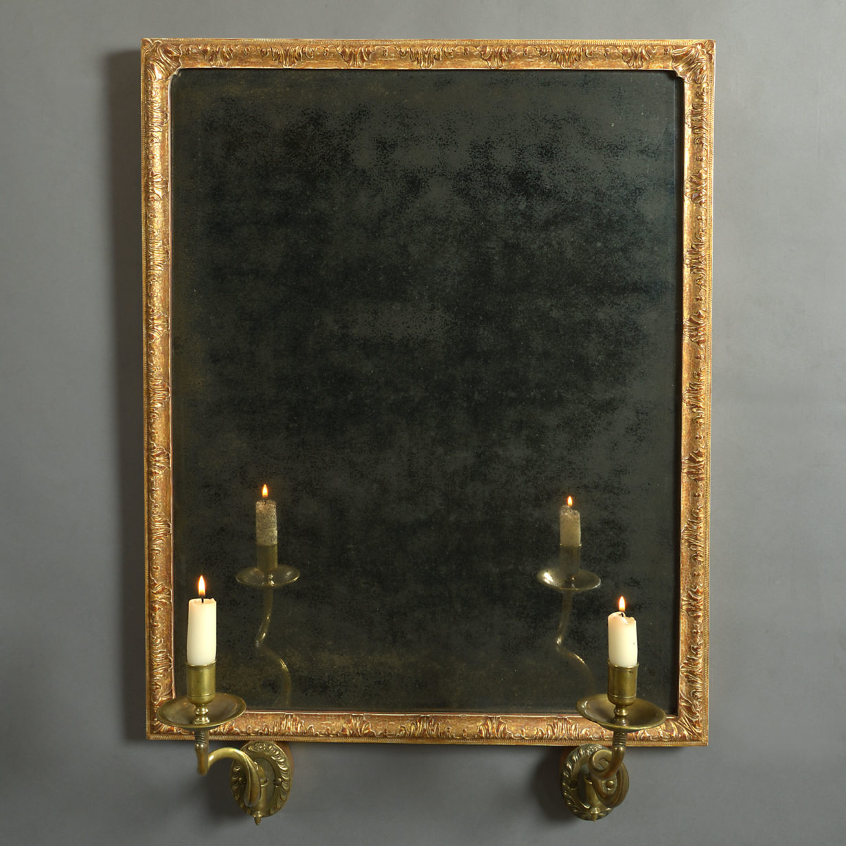 Early 18th century george i period gilt gesso girandole mirror
