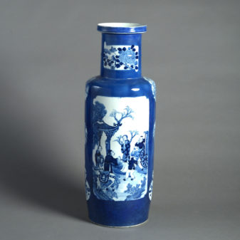 A large 19th century blue & white porcelain rouleau vase