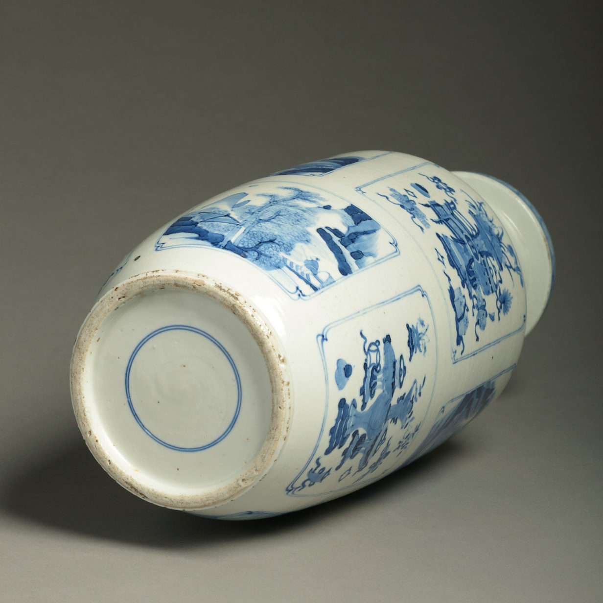 A 19th century blue & white porcelain rouleau vase