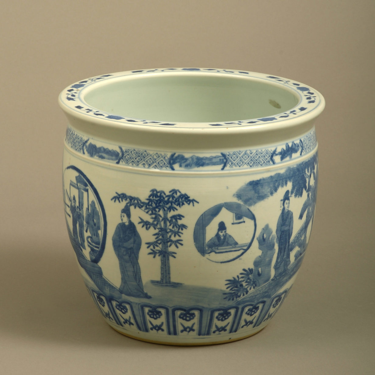 A mid-20th century blue and white porcelain jardiniere