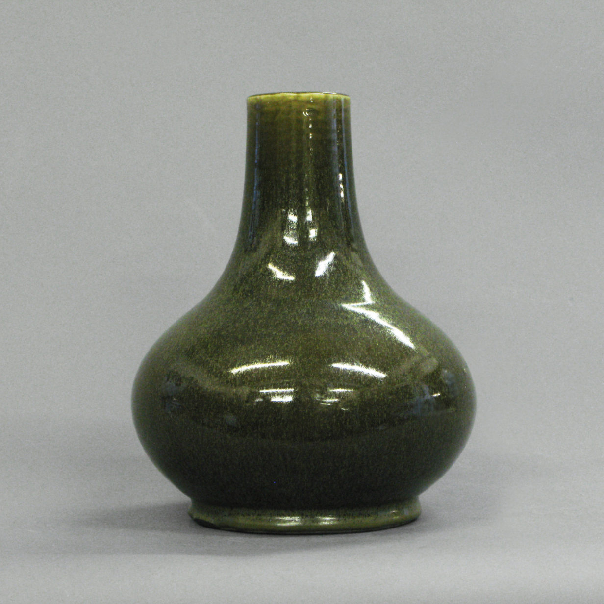 A qing dynasty teadust glaze bottle vase