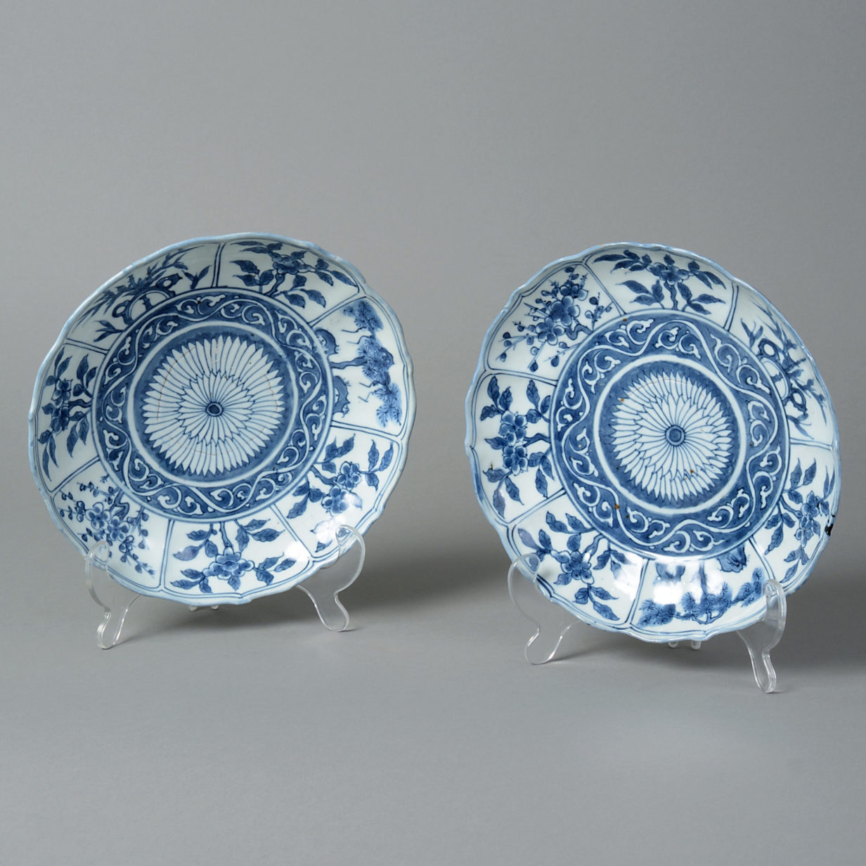 A pair of late ming dynasty blue and white plates