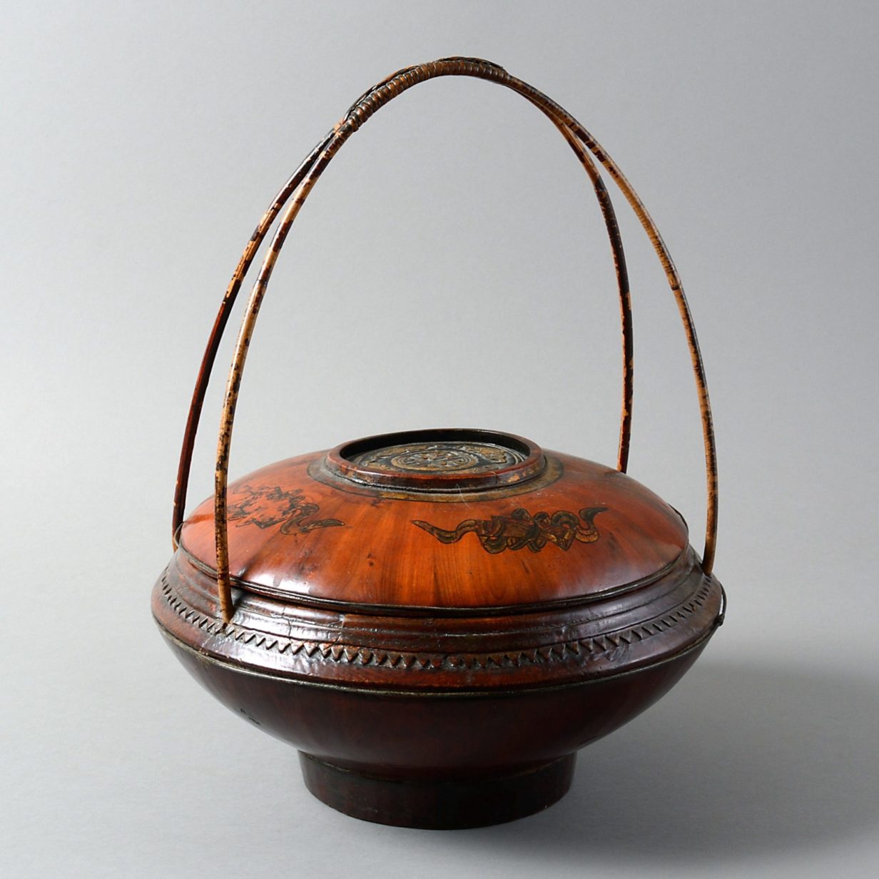 A 19th century elm picnic basket