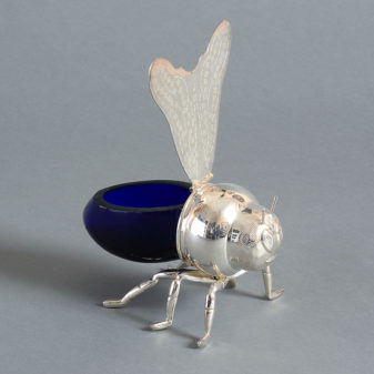 A 20th century silver plate novelty bee honey pot