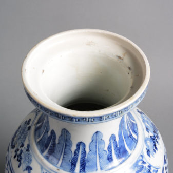 A 19th century qing dynasty blue and white porcelain vase