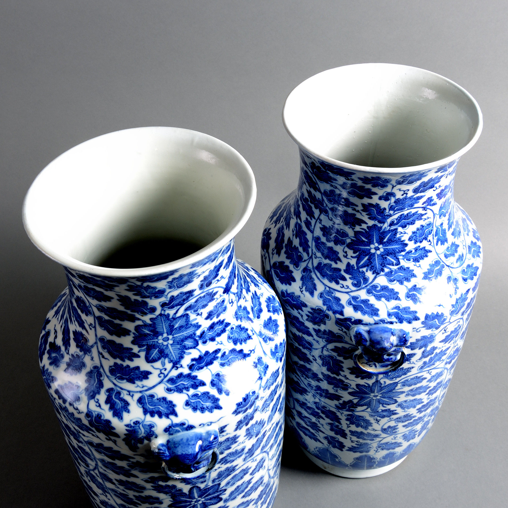 935415. Jpg A pair of 19th century qing dynasty blue & white porcelain vases