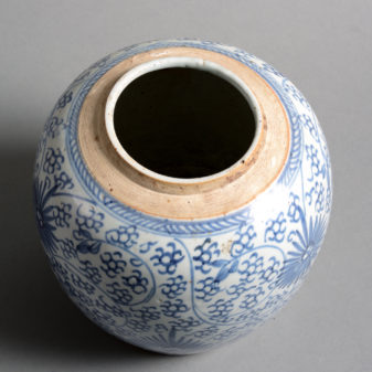 A late 18th century qing dynasty blue & white porcelain jar