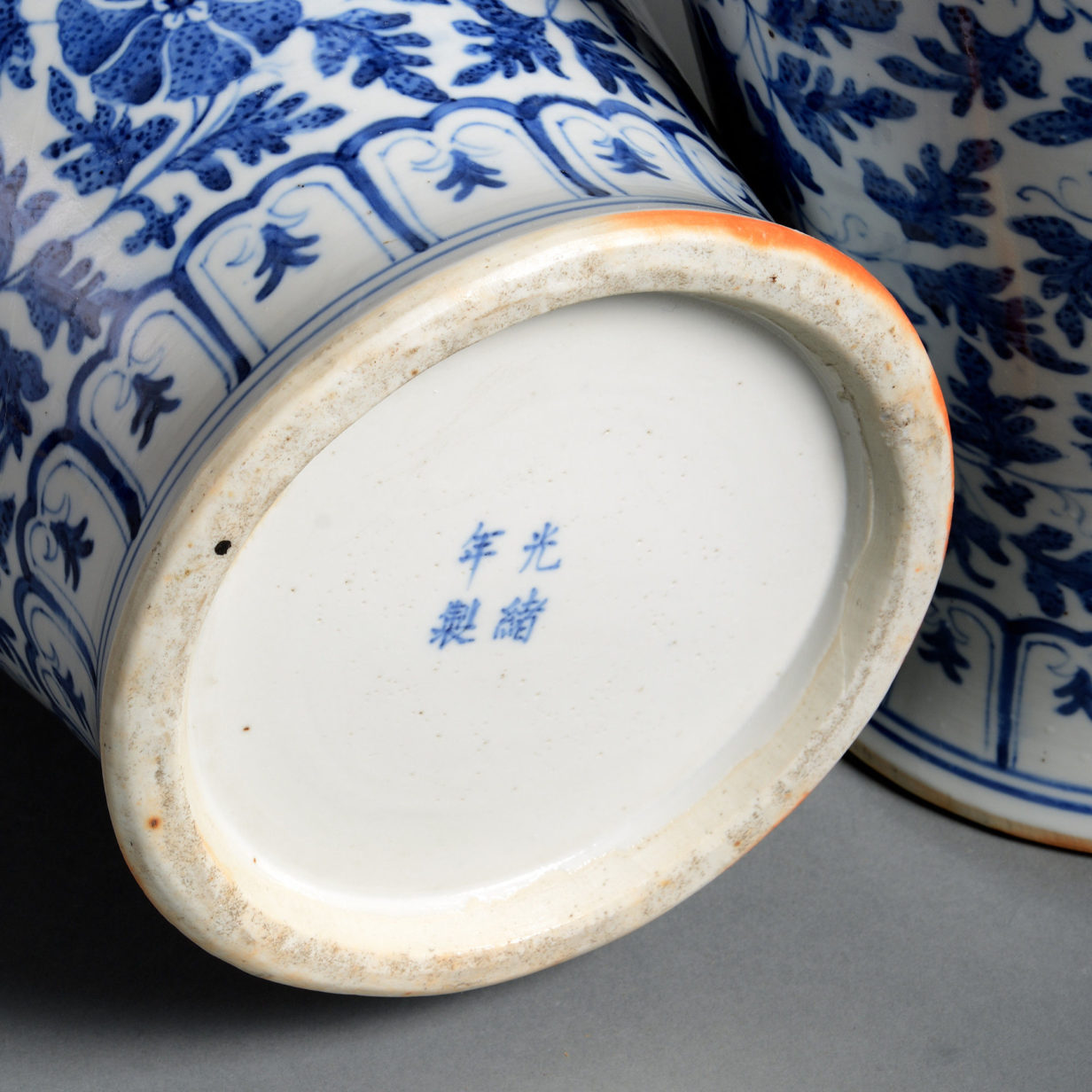 A pair of 19th century qing dynasty blue and white porcelain vases