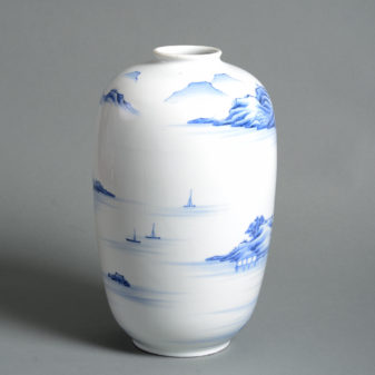 A 19th century blue & white porcelain vase