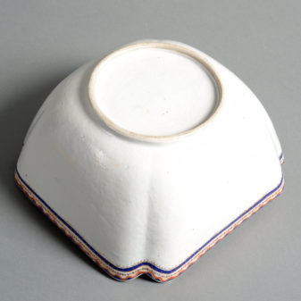 A late 18th century square porcelain bowl