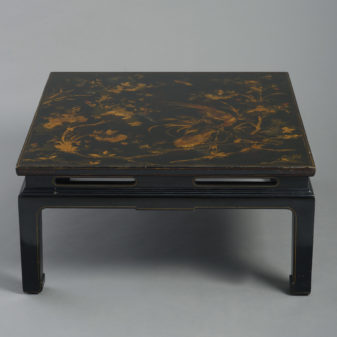 Black lacquer low table