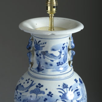 19th century blue & white porcelain vase lamp