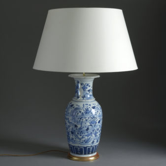 Blue & White Fish Vase Lamp