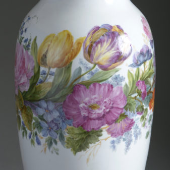 Floral porcelain vase lamp