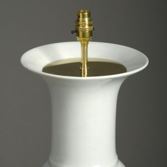 White Porcelain Sleeve Vase Lamp