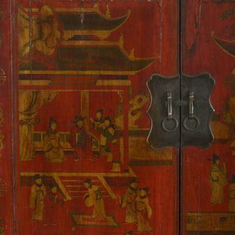 Red lacquer cabinet