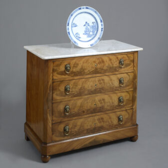 Early 19th century mahogany commode