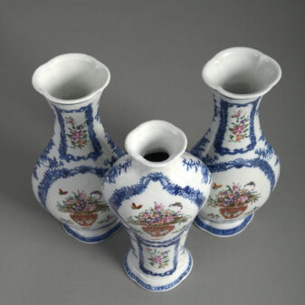 Garniture of three qianlong vases