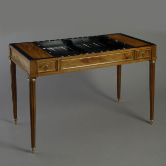 Averil tric trac table