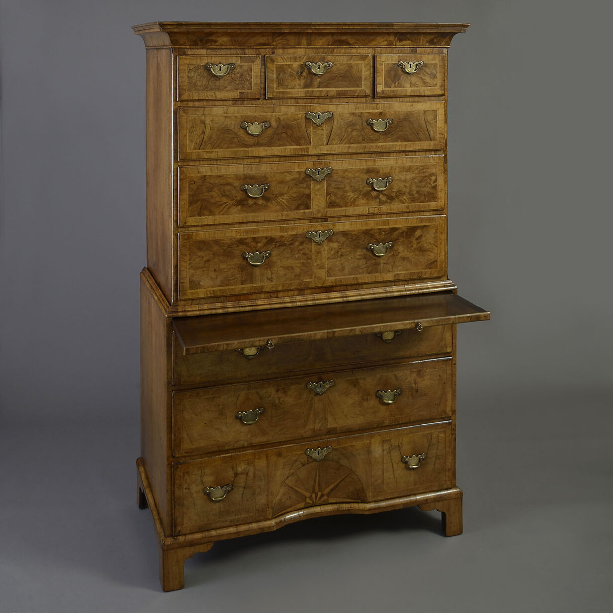 Early 18th century george i period burr walnut chest on chest