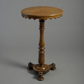 Mid-19th century victorian walnut occasional table
