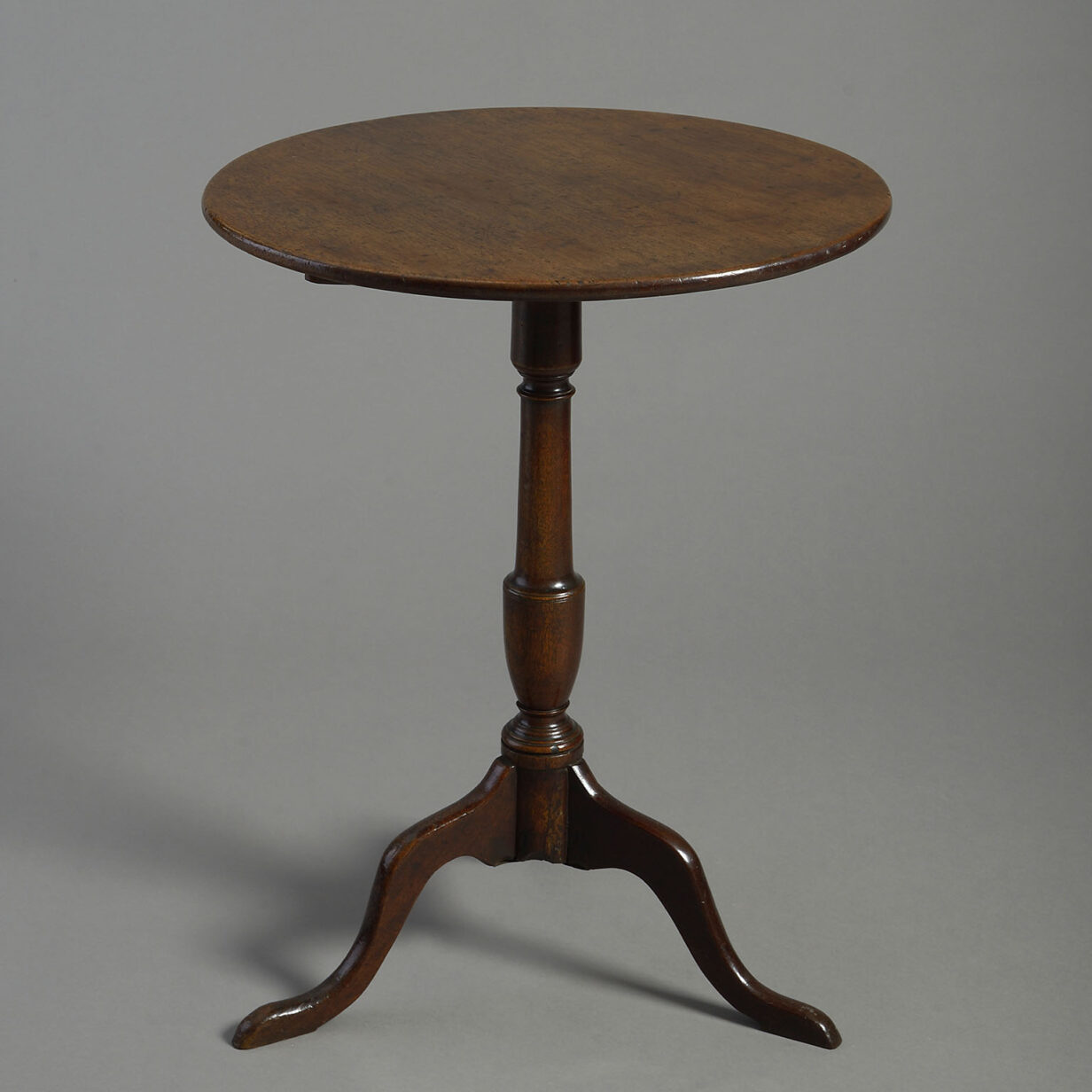 Mid-18th century george iii period mahogany tripod table