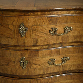 North italian walnut commode