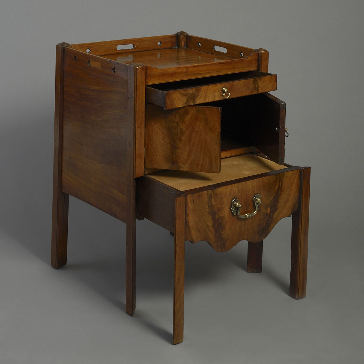 18th Century George III Period Mahogany Bedside Commode
