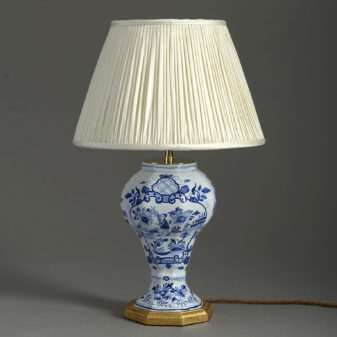 Blue and White Delft Vase lamp
