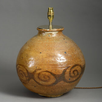 Bulbous Art Vase Lamp