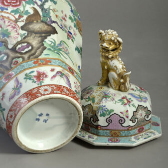 Large 19th century samson famille rose porcelain soldier vase