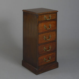 Pair of mahogany chests of drawers