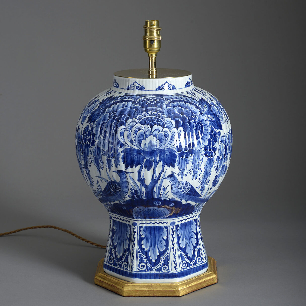 Blue and white vase lamp