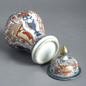 Small imari vase and cover
