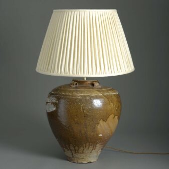 Tang Style Vase Lamp