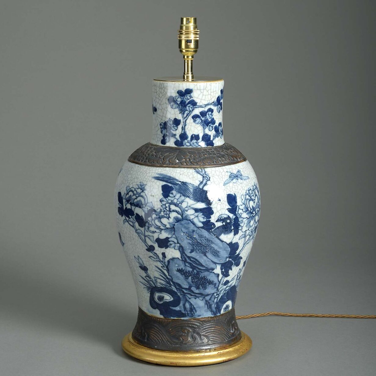 Blue and white crackleware lamp
