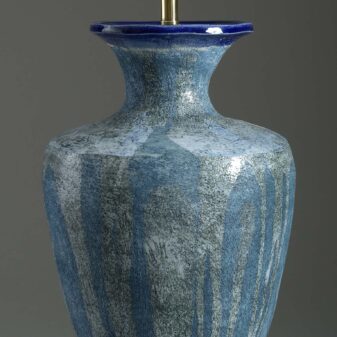 Blue art vase lamp