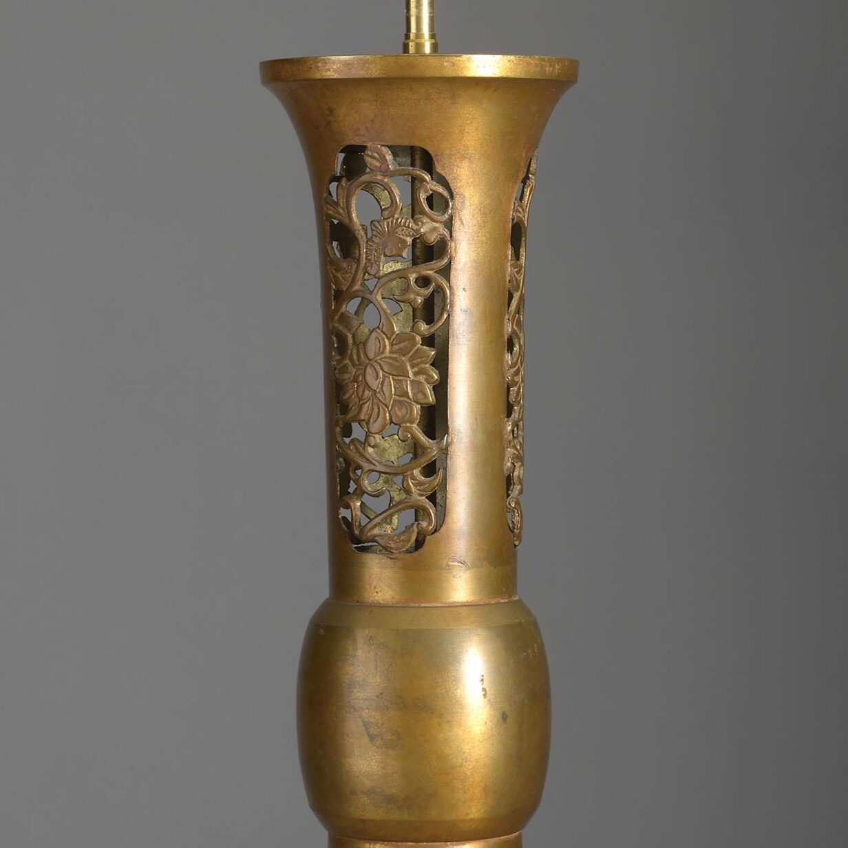 Gilt bronze beaker vase lamp