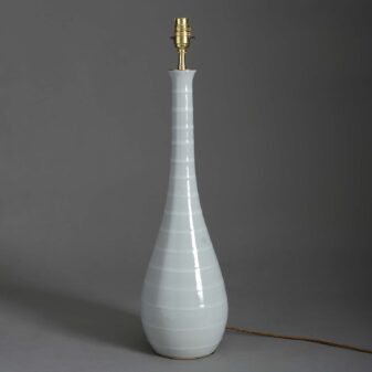 Pear drop lamp base