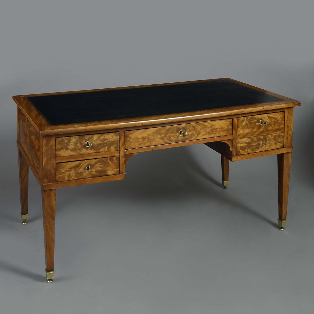 Late 18th century louis xvi period mahogany bureau plat