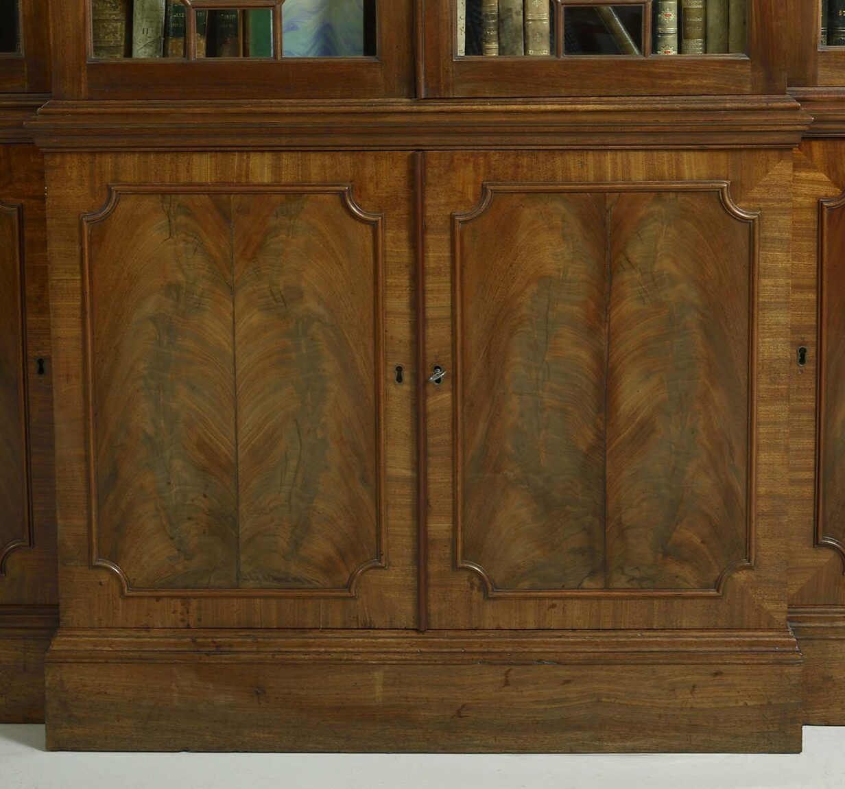 Late 18th century chippendale period mahogany bookcase