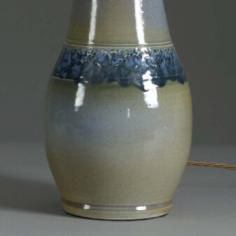 Pottery vase lamp