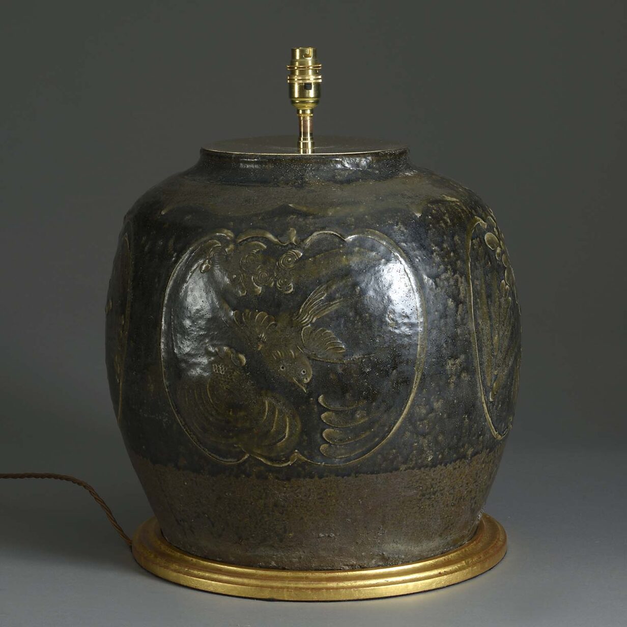 Large scale chinese pottery vase lamp