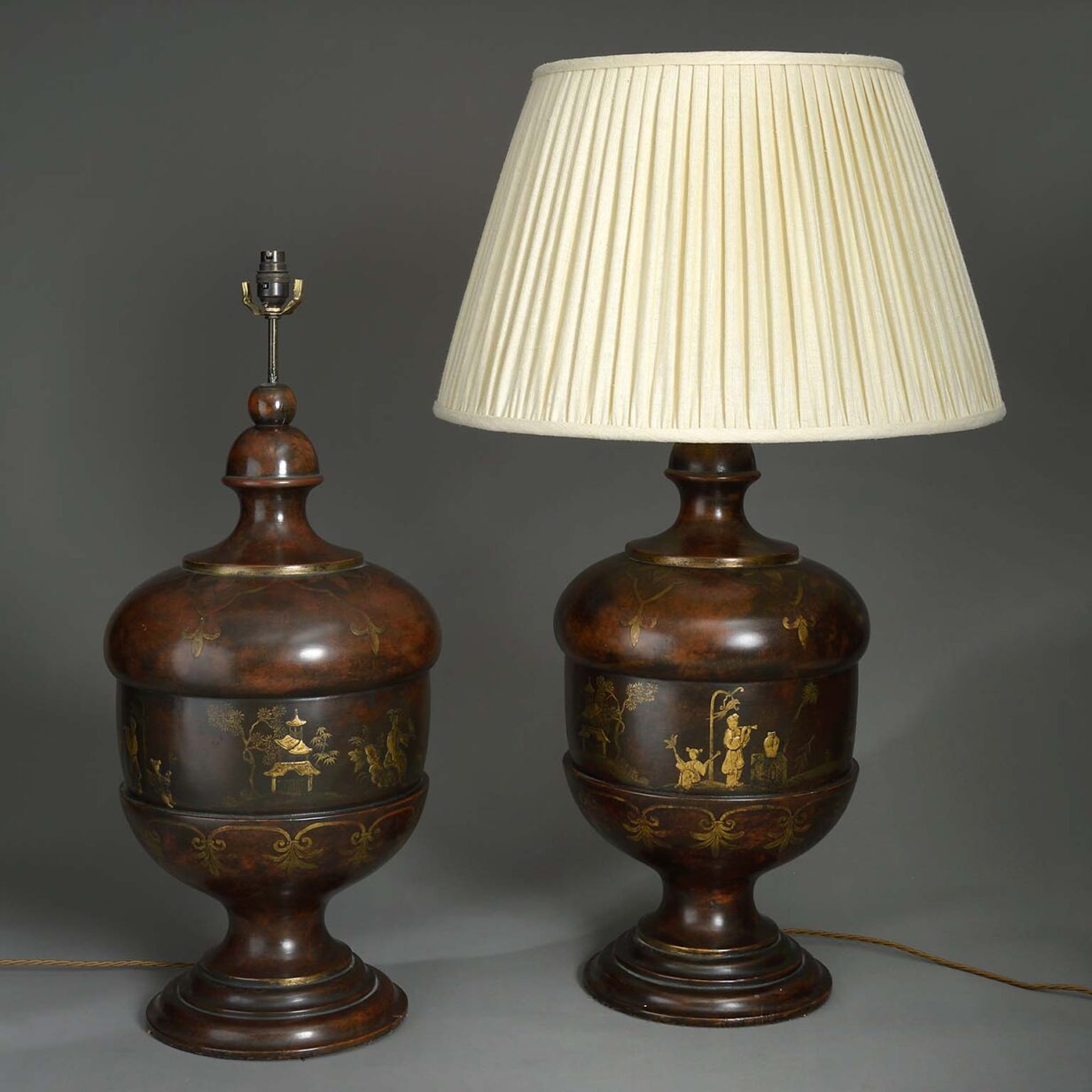 Pair of chinoiserie lamps