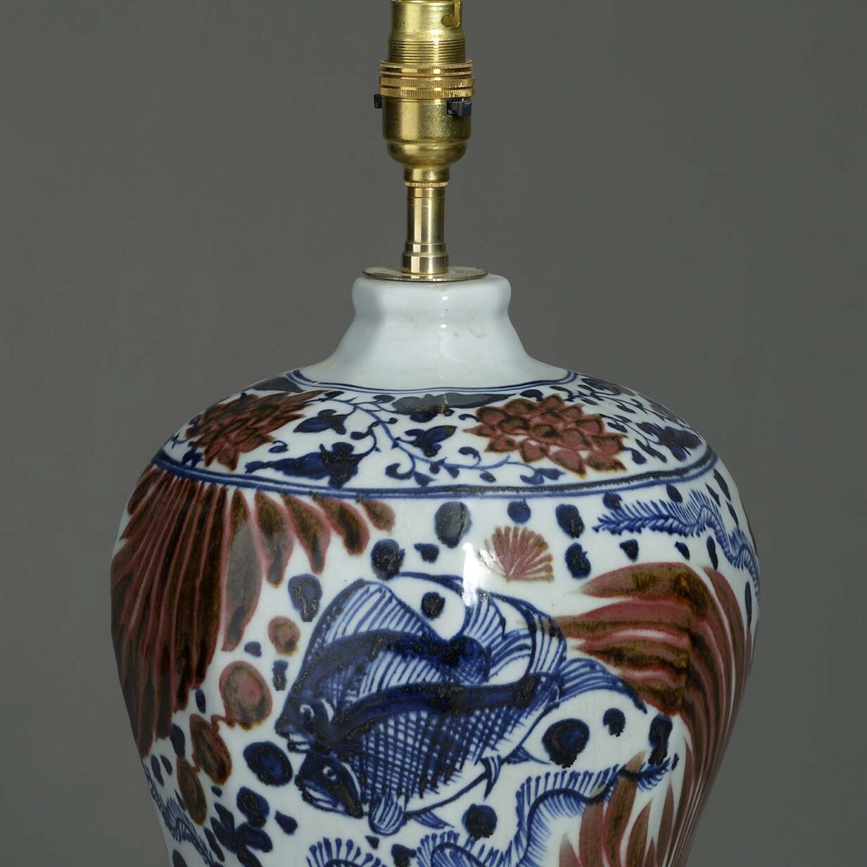20th century chinese export vase lamp