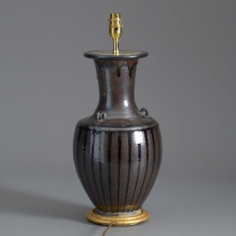 Oil glazed vase lamp
