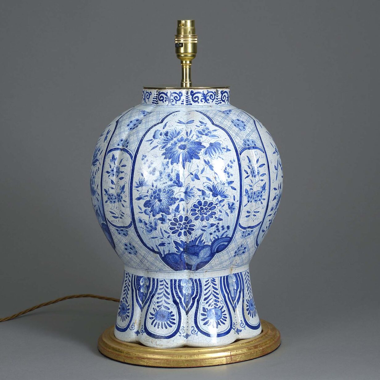 Blue and white delft vase lamp